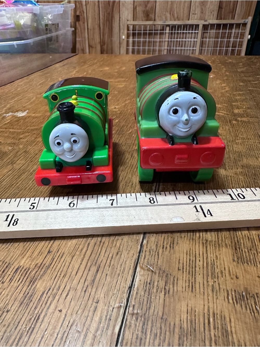 Thomas the tank engine Percy Toy Train Set Kids Pull-Along Locomotives